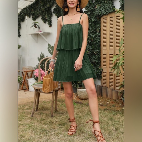 Beach Bliss Cute Rompers For Summer Ruched Style - Picture 3 of 4